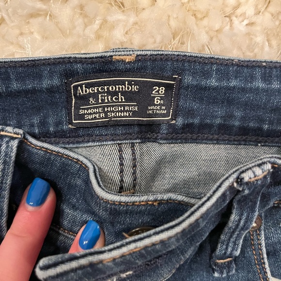 Abercrombie & Fitch Simone High Rise Super Skinny Jeans - Picture 4 of 4